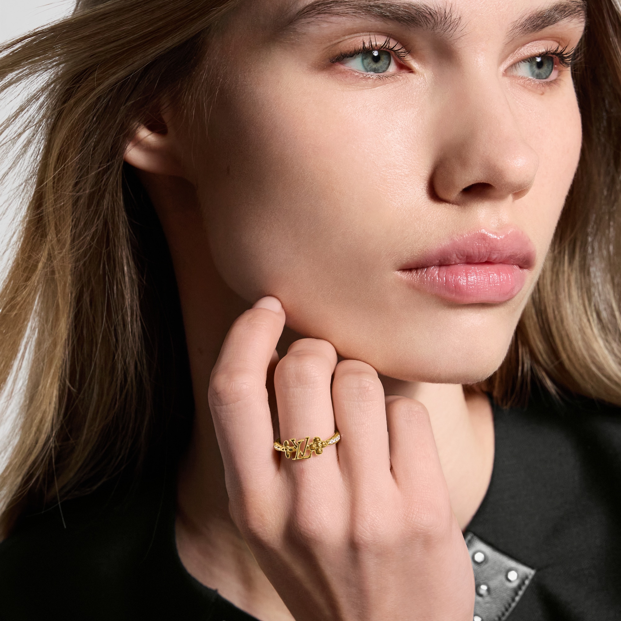 LV Iconic Ring . - Luxury Fashion Jewellery - M1461M Gold | LOUIS